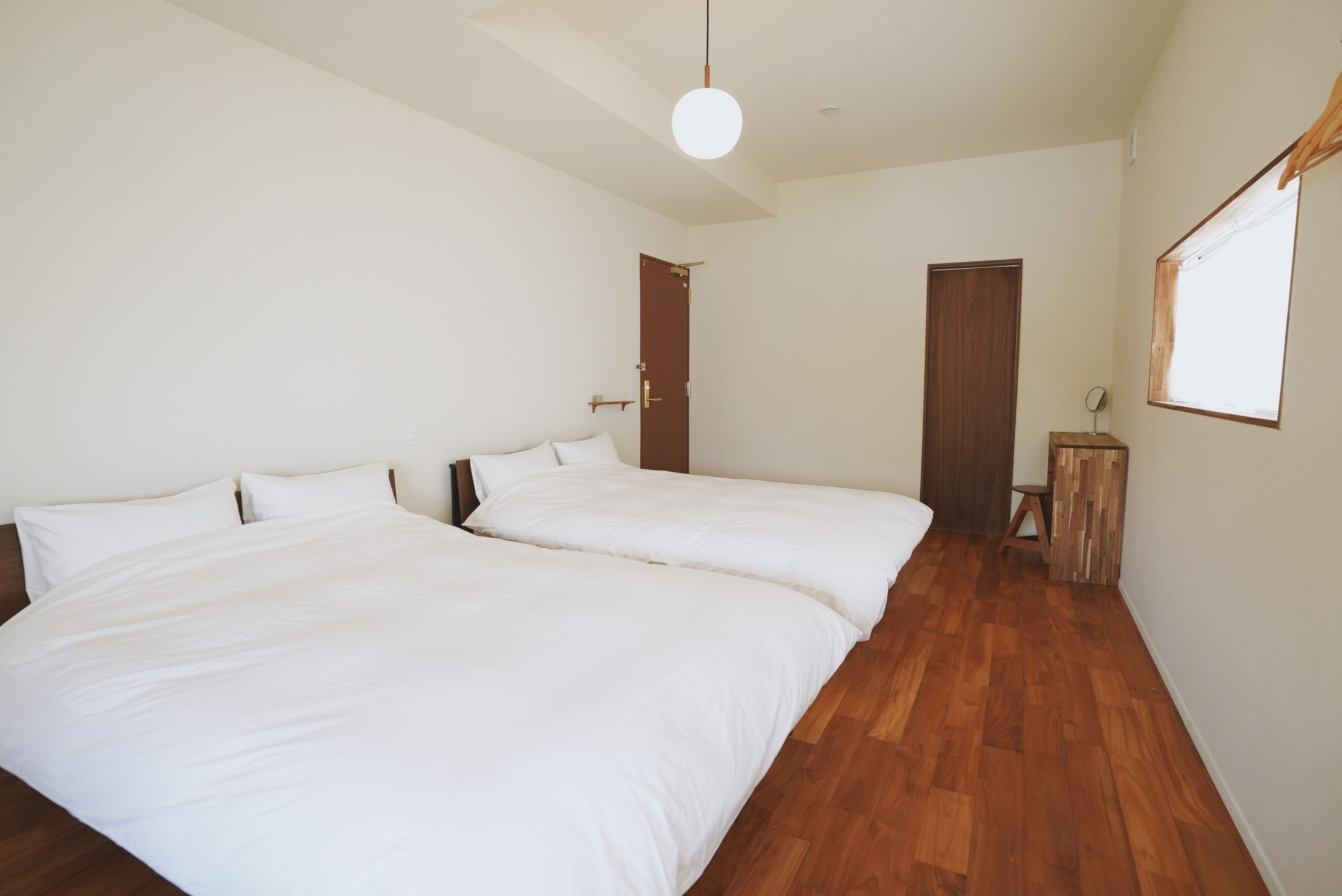 Desk, laptop workspace, free WiFi, bed sheets
