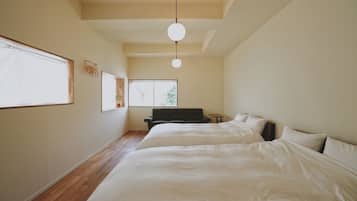 Desk, laptop workspace, free WiFi, bed sheets