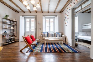 Fernseher, Kamin