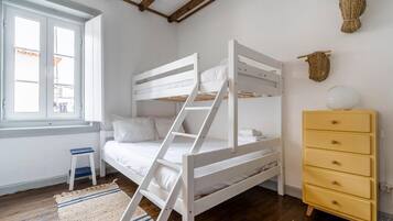 3 dormitorios, tabla de planchar con plancha, wifi y ropa de cama