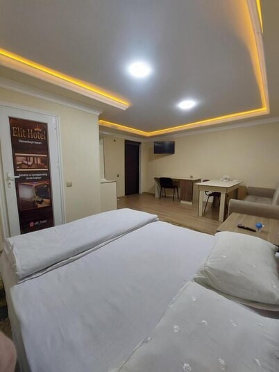 Elit Otel