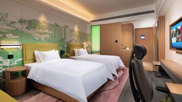 Superior Double Room, City View | Desk, laptop workspace, WiFi (free), bed sheets