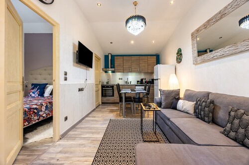Gîte „Le Jardin d’Eau“ mit privater Terrasse, Gemeinschaftsgarten und WLAN