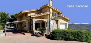 Exterior - Apartment 'Viola' with Sea View, Shared Pool and Wi-Fi (Poggi)
