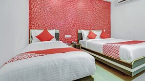 Desk, laptop workspace, free WiFi - Hotel Anjali Palace (Ahmedabad)