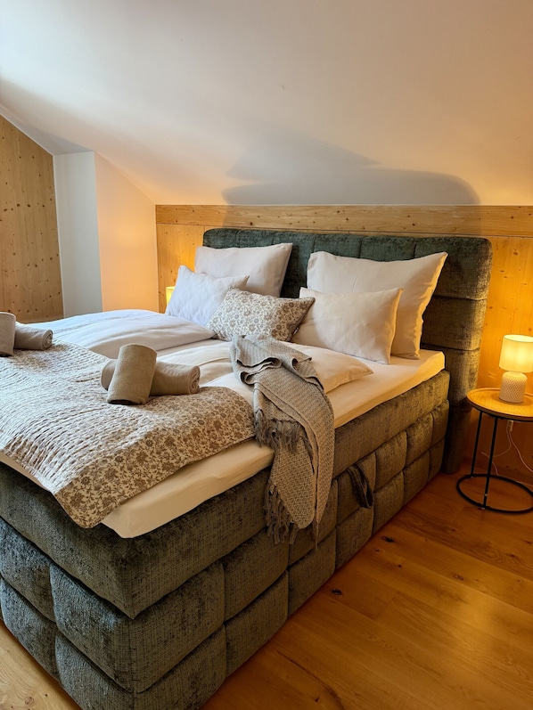 3 bedrooms, WiFi (free)