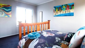 3 Schlafzimmer, Bügeleisen/Bügelbrett, WLAN, Bettwäsche