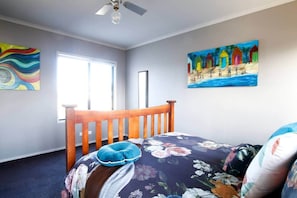 Unclassified image, 3 of 34, button - 'The Wetlands' Holiday Home (Warrnambool)