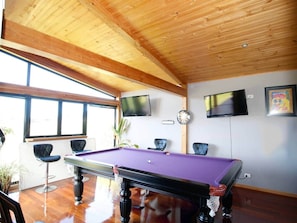 Unclassified image, 4 of 34, button - 'The Wetlands' Holiday Home (Warrnambool)