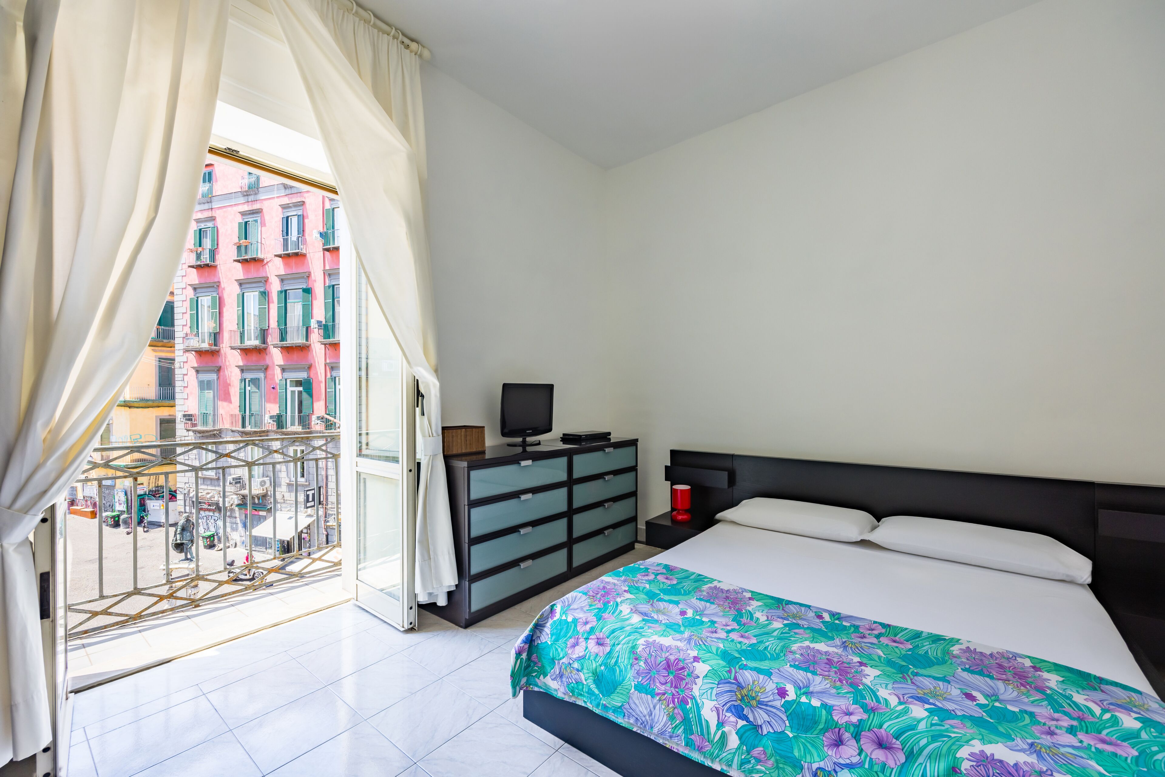 1 bedroom, laptop workspace, bed sheets