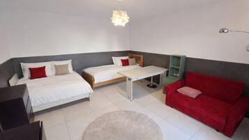 2 Schlafzimmer, Bügeleisen/Bügelbrett, WLAN, Bettwäsche