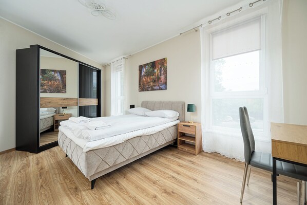 Apartamento, balcón | Tabla de planchar con plancha y wifi gratis