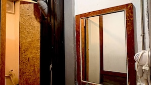 Bathroom - Room-charming B&B Stay in Bangkok Noi wi (Bangkok)