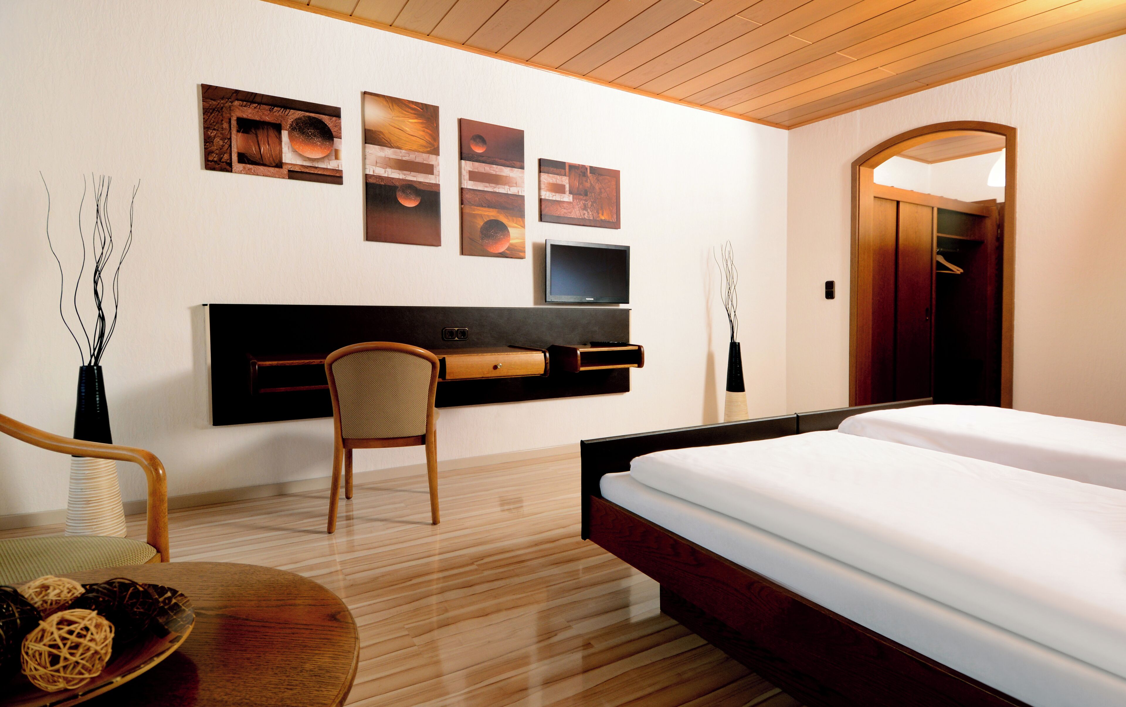 Double or Twin Room, Balcony | Laptop workspace, free WiFi, bed sheets