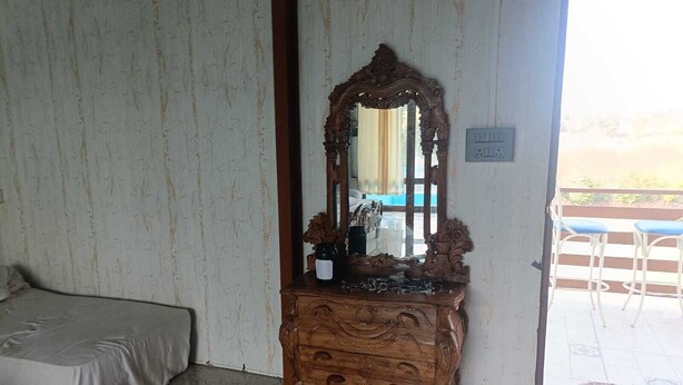 Room - Giri Sarovar Resort (Paud)