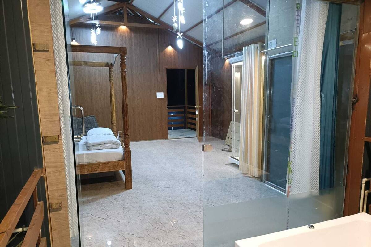 Habitación de lujo | Wifi gratis y ropa de cama