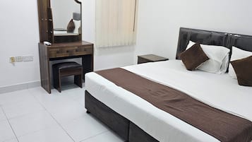 Classic Apartment, City View