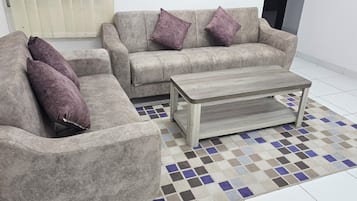 Deluxe Apartment | Living area