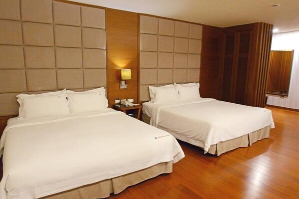 Chambre Quadruple Deluxe, balcon, vue jardin
