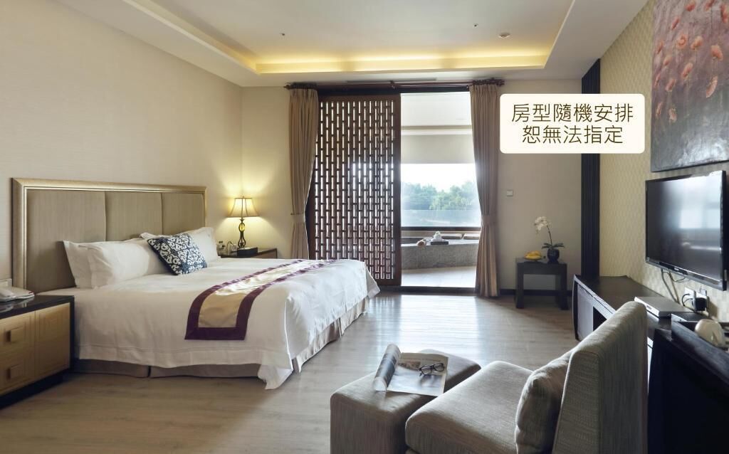 Phòng đôi phong cách cổ điển, ban công, quang cảnh sân vườn | Két bảo mật tại phòng, màn/rèm cản sáng, phòng cách âm 
