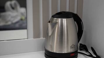 Chambre Deluxe, balcon | Café et/ou machine à café