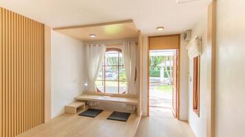 Japanese-style Villa, 1 King Bed, Non Smoking, Park View | Interior