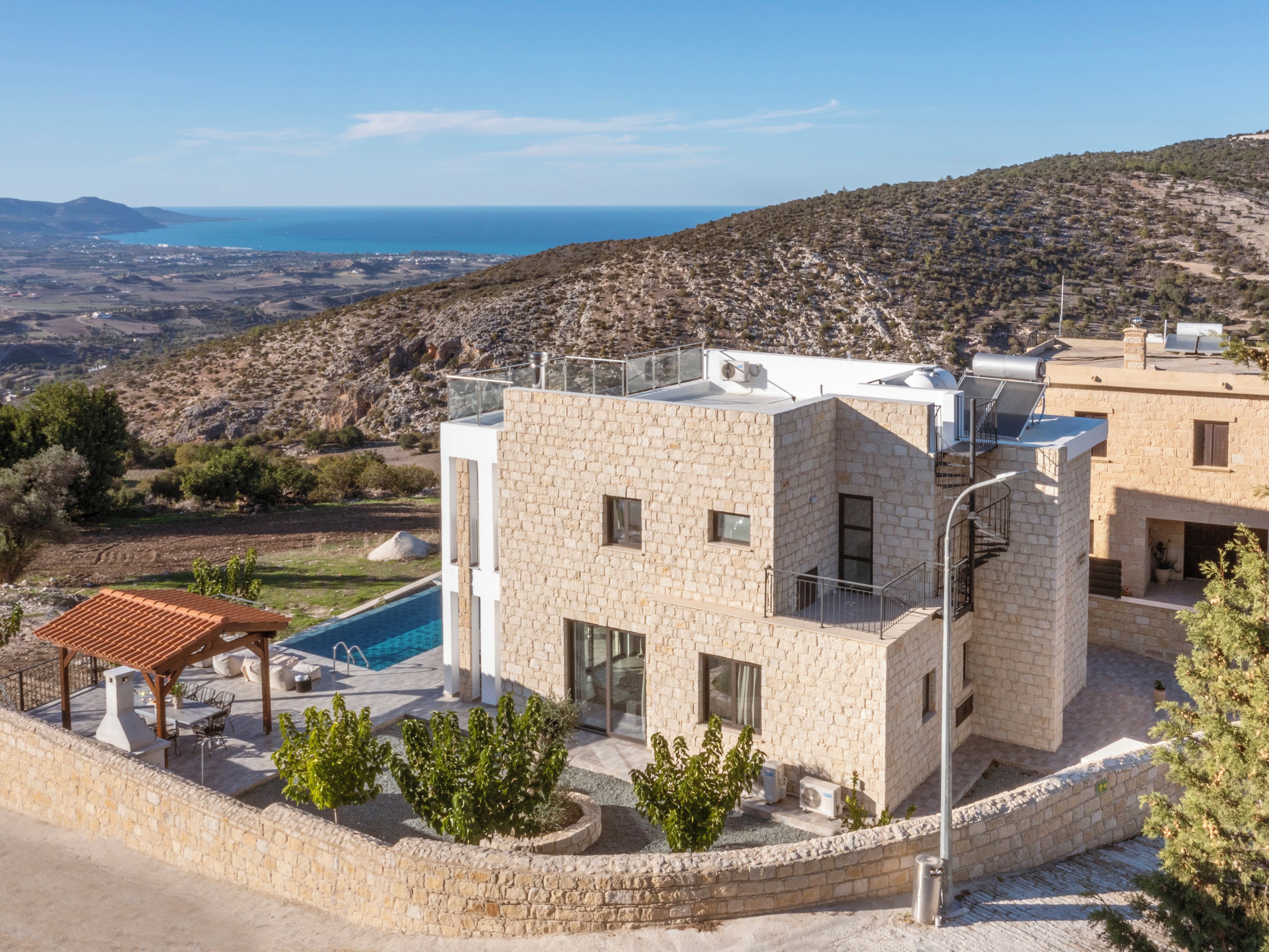 Villa, 3 Bedrooms, Private Pool, Mountain View | BBQ/picnic Area