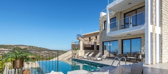 Sea-view Retreat - Villas With Pools and Private Jacuzzi Cabin