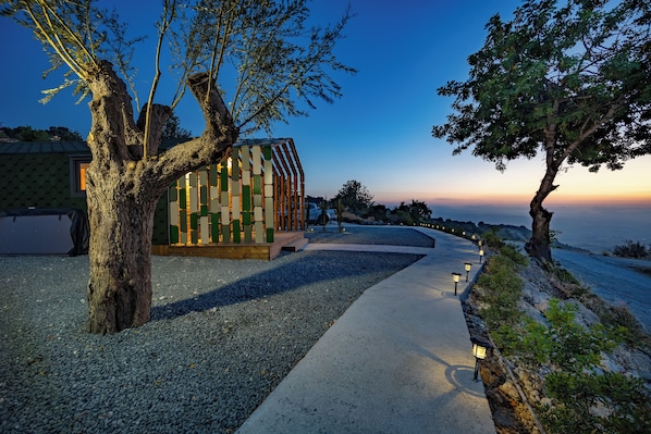Villa, 1 Bedroom, Patio, Mountain View | Property grounds