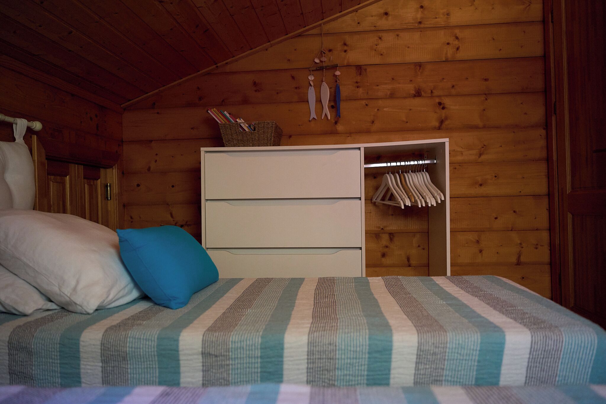 3 chambres, fer et planche à repasser, Wi-Fi gratuit