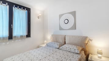 1 habitación y ropa de cama
