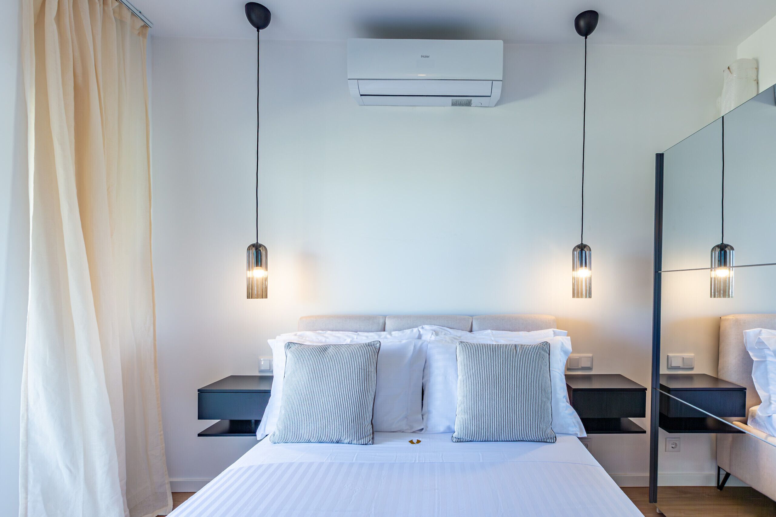 2 chambres, fer et planche à repasser, Wi-Fi gratuit, draps fournis