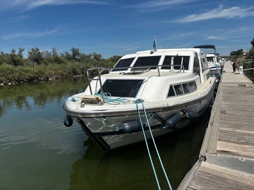 Spacious houseboat at the port - 8 guests