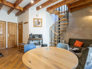Interior - Duplex apartment in village center - guests (Le Monêtier-les-Bains)