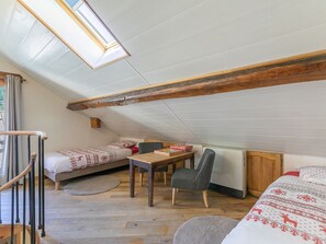Room - Duplex apartment in village center - guests (Le Monêtier-les-Bains)