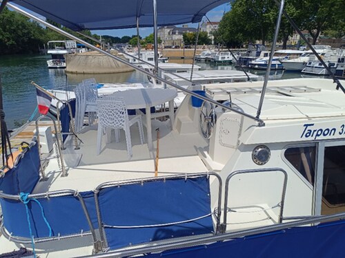Discover our boat in Cognac - 7 to 9 guests