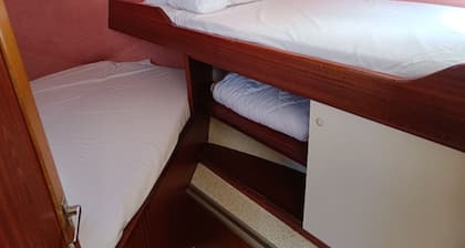 Discover our boat in Cognac - 7 to 9 guests