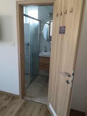 Bathroom - Rooms Magnolija 1 Vinkovci self check-in (Vinkovci)