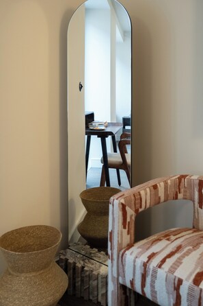 Interior - Signature King, The Kodrian (Athens)