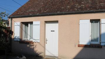 Superior Double Room, Garden View | Exterior detail