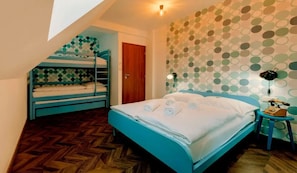 2 bedrooms, iron/ironing board, travel crib, internet