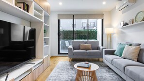 Smart TV - Bentleigh & Beyond Your Melbourne Getaway (Bentleigh)