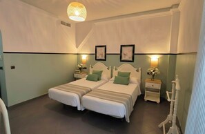 Free WiFi - Mitra Rooms (Cabra)