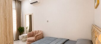 The Amber Stay | 24/7 Power| Fully Serviced |Lekki