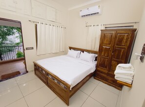 Free WiFi - Mango Tree 3BHK Apartment (Ujjain)