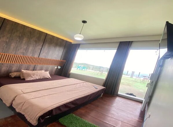 Basic Single Room, Mountain View | Bed sheets
