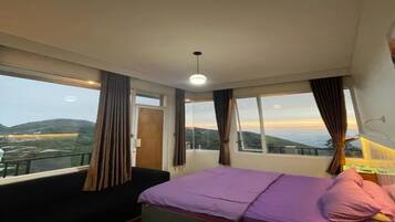 Deluxe Room | Bed sheets