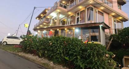 Cozzy Homestay Bintang Sikunir