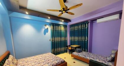 Stay comfortably in the heart of Dhaka.Near Square, Samorita, and BRB Hospitals.
