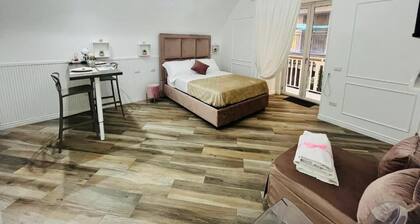 DONN'ANNA NAPLES CITY CENTER